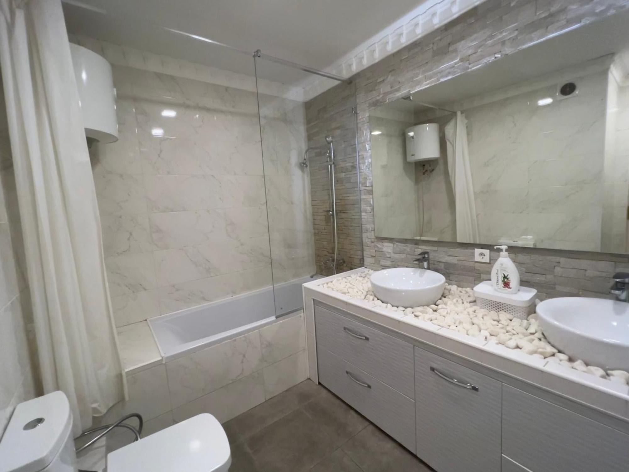 2 Bedrooms Heart Of City Center Kiszyniów Zewnętrze zdjęcie