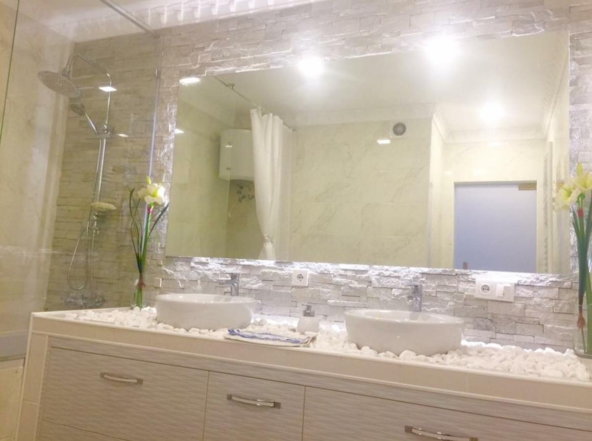 2 Bedrooms Heart Of City Center Kiszyniów Zewnętrze zdjęcie